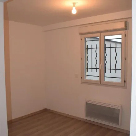 Image 4 - 42 Rue de la Chapelle, 77500 Chelles, France - Apartment for rent