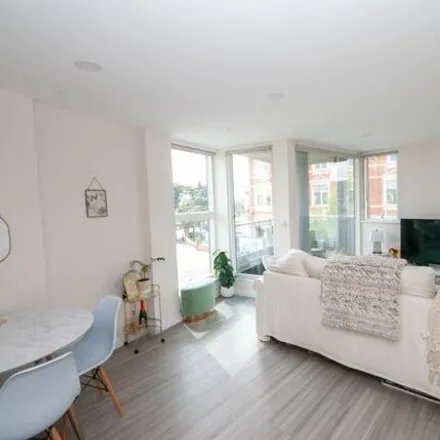 Image 7 - Maple Avenue, Leigh on Sea, SS9 1DL, United Kingdom - Apartment for sale