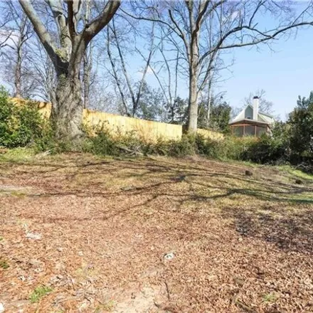 Image 8 - 1665 Woodbine Avenue Northeast, Atlanta, GA 30317, USA - House for sale