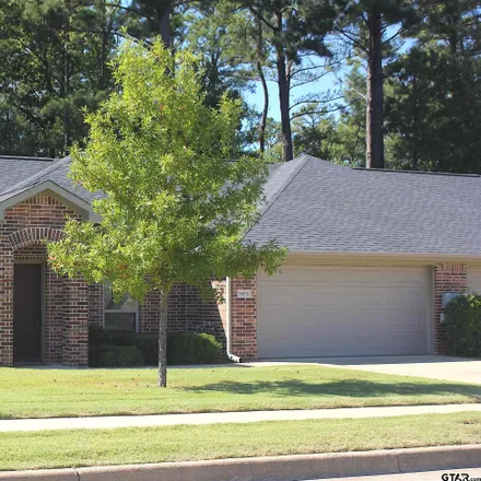 Buy this 3 bed townhouse on 5071 Shiloh Village Drive in Tyler, TX 75703