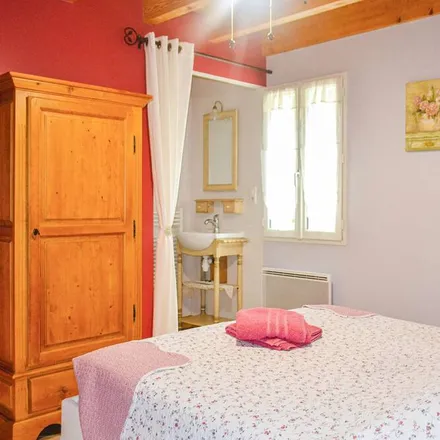 Rent this 2 bed house on Brantôme in Brantôme en Périgord, Dordogne