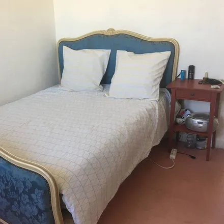 Rent this 2 bed apartment on 69400 Villefranche-sur-Saône