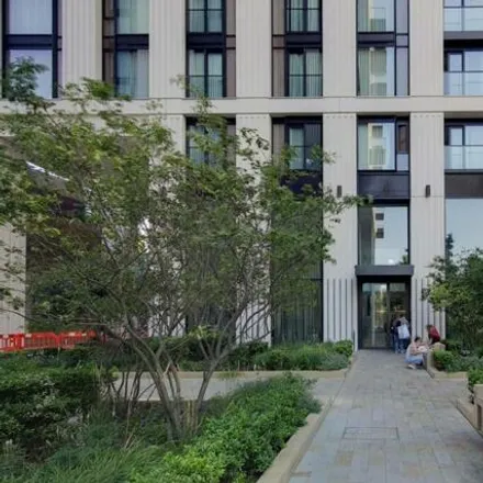 Image 3 - One Casson Square, Sutton Walk, South Bank, London, SE1 7EN, United Kingdom - Apartment for rent