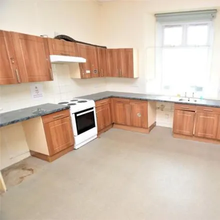 Image 2 - 154 North Road East, Plymouth, PL4 6AQ, United Kingdom - Townhouse for sale