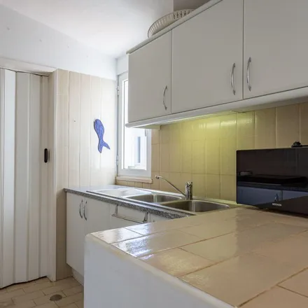 Rent this 3 bed apartment on Rua Roberto Roquette in Albufeira, Portugal