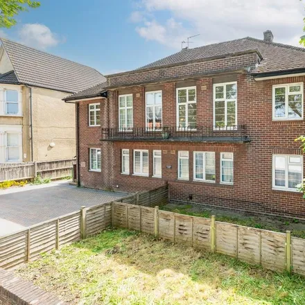 Rent this 2 bed apartment on Inchmery Road in London, SE6 2LP