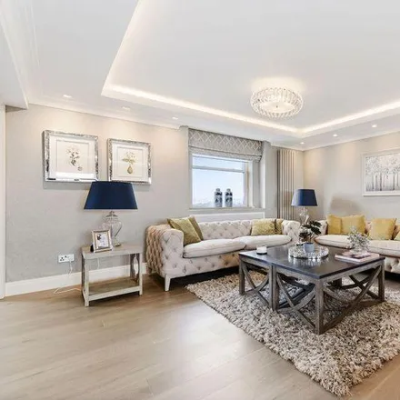 Rent this 4 bed apartment on Boydell Court in London, NW8 6NG