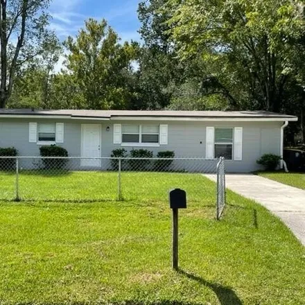 Rent this 4 bed house on 6910 Goldilocks Lane in Sweetwater, Jacksonville