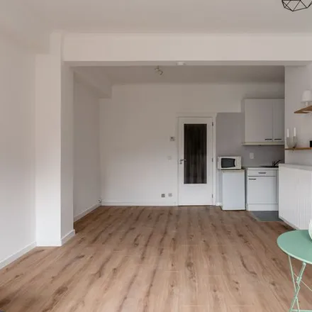 Rent this 1 bed apartment on Paardenmarkt 6-8 in 2000 Antwerp, Belgium