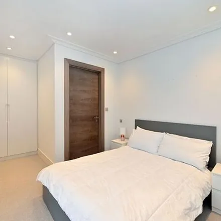 Rent this 3 bed apartment on The Mayfair Chippy in 14 North Audley Street, London