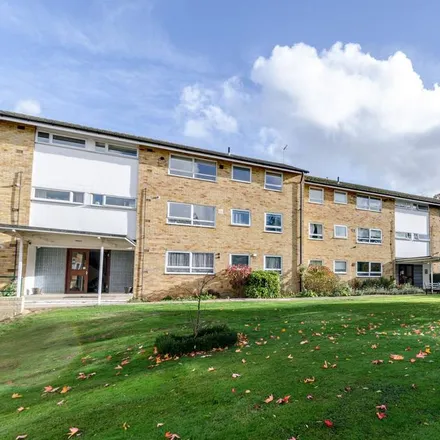 Rent this 2 bed apartment on 19-24 The Shimmings in Guildford, GU1 2NG