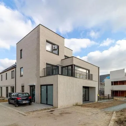 Rent this 3 bed apartment on Kapellewegel in 9230 Wetteren, Belgium