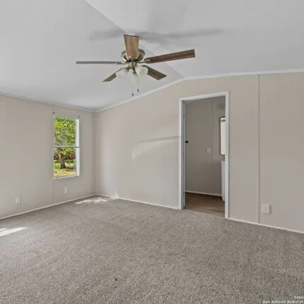 Image 7 - 3999 Wild China Drive, Sandy Oaks, Bexar County, TX 78112, USA - Apartment for sale