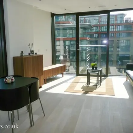 Rent this 1 bed room on 3 Merchant Square in London, W2 1AS