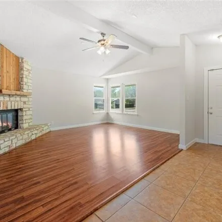 Image 5 - 7207 Wishing Well Drive, Austin, TX 78745, USA - House for sale