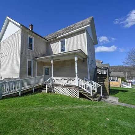 Image 1 - 929 2nd Avenue, Friendsville, Garrett County, MD 21531, USA - House for sale