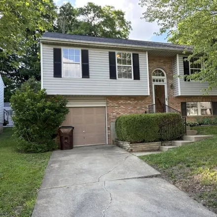 Buy this 4 bed house on 580 Grouse Court in Elsmere, Kenton County