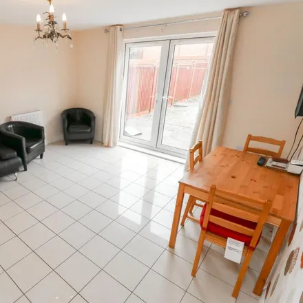 Rent this 3 bed townhouse on Calverly Court in Paladine Way, Coventry