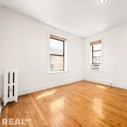 Image 7 - 24 Bennett Avenue, New York, NY 10033, USA - Apartment for sale