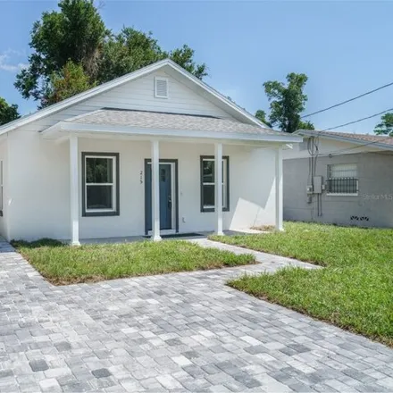 Image 3 - 215 W Hubbard Ave, Deland, Florida, 32720 - House for sale