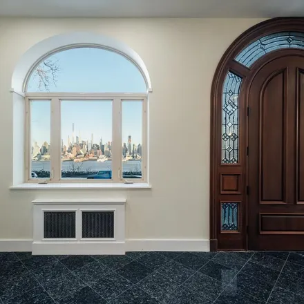 Rent this 5 bed apartment on 164 Parkview Avenue in Weehawken, NJ 07086