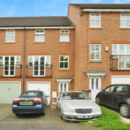 Buy this 4 bed townhouse on Loxdale Sidings in Bilston, WV14 0TN