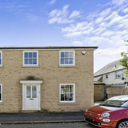 Buy this 3 bed house on New Road in Harlow, CM17 0DU
