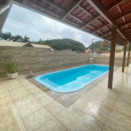 Buy this 6 bed house on unnamed road in Águas Claras, Brusque - SC