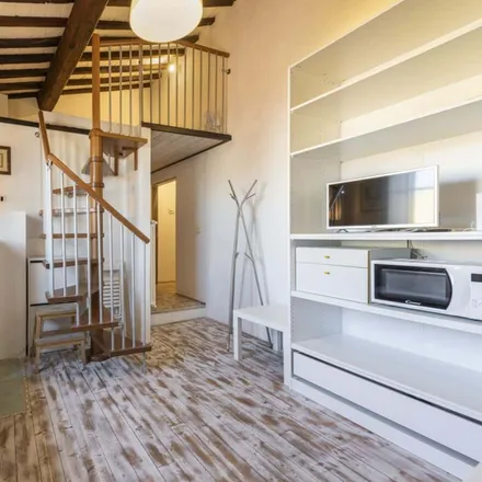 Rent this studio apartment on Via dei Pilastri 36 in 50121 Florence FI, Italy