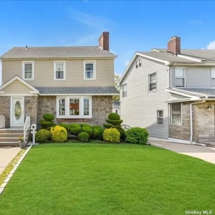 Image 1 - 33-30 149th Place, New York, NY 11354, USA - House for sale