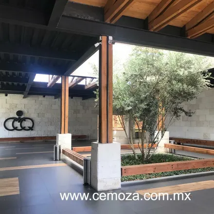 Buy this studio apartment on Circuito Club Campestre de Querétaro in Lomas de Querétaro, 76180 Querétaro