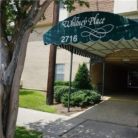 Buy this 1 bed condo on 2716 Whitney Place in Bonnabel Place, Metairie