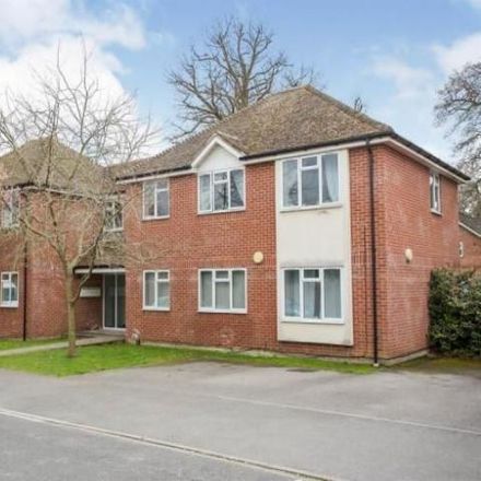 Rent this 2 bed apartment on Navigator's Way in Hedge End, SO30 2GP