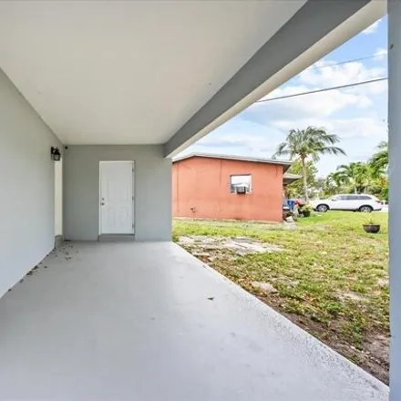 Image 5 - 2483 Northwest 28th Terrace, Flamingo Village, Fort Lauderdale, FL 33311, USA - House for rent