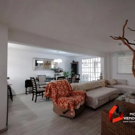 Rent this 5 bed house on Privada Barrio de la Joya in Las Fincas, 62564 Jiutepec