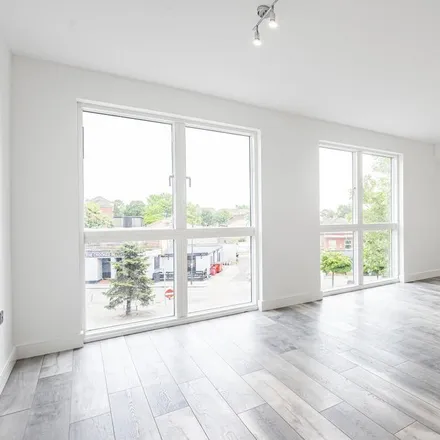Rent this 2 bed apartment on Nails Point in High Street, London