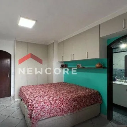 Buy this 4 bed house on Rua Guimarães Rosa in Alves Dias, São Bernardo do Campo - SP