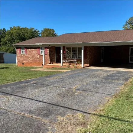 Buy this 3 bed house on 427 Nixon Road in Chipley Park, Statesville