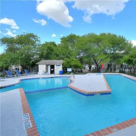 Image 7 - 1811 River Crossing Circle, Austin, TX 78741, USA - Townhouse for rent
