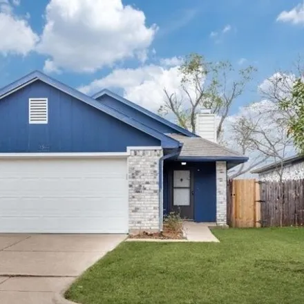 Rent this 3 bed house on 2513 Winding Road in Fort Worth, TX 76133