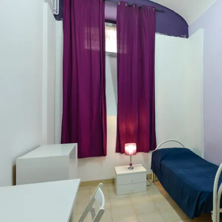 Image 1 - Via Simeto, 00198 Rome RM, Italy - Room for rent