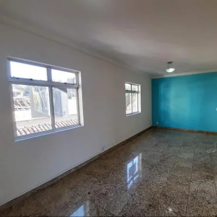 Buy this 3 bed apartment on Avenida Paraná in Centro, Divinópolis - MG
