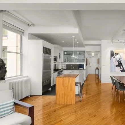 Image 3 - 147 West 22nd Street, New York, NY 10011, USA - Apartment for sale