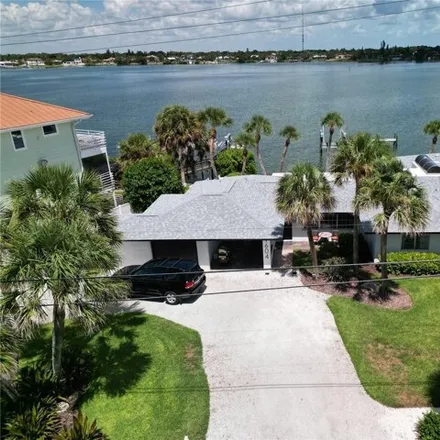 Rent this 3 bed house on 1584 Casey Key Road in Nokomis Beach, Sarasota County