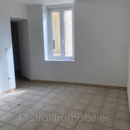 Rent this 3 bed apartment on 12 Boulevard Gambetta in 30130 Pont-Saint-Esprit, France