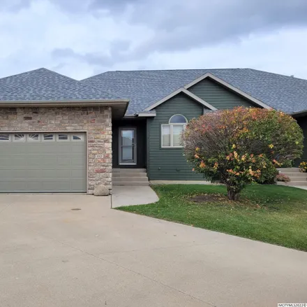 Buy this 3 bed house on 112 Lakeview Meadows Court in Clear Lake, IA 50428
