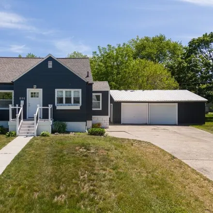 Buy this 3 bed house on 1398 Park Avenue in Grand Haven, MI 49417