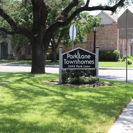 Buy this 2 bed townhouse on 3040 Park Lane in Oldham, Dallas