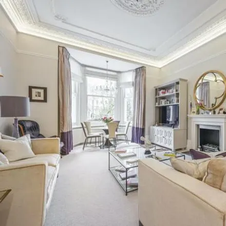 Image 2 - 79 Redcliffe Gardens, London, SW10 9JJ, United Kingdom - Apartment for sale