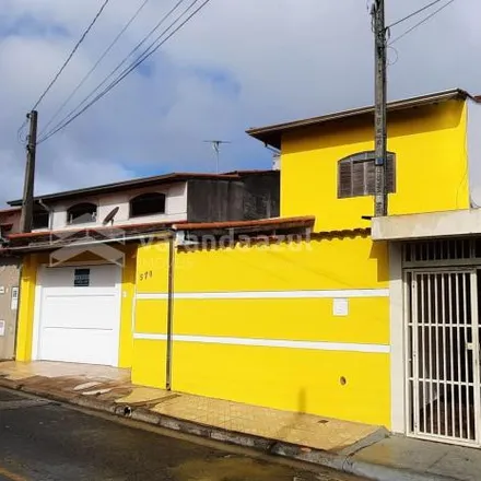 Buy this 3 bed house on Rua Justiniano José da Rocha in Jardim São Pedro, Mogi das Cruzes - SP